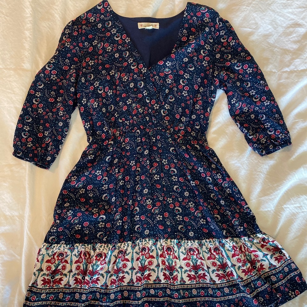 Magnolia Boutique Half Sleeve Floral Navy Mini Dress Size Small